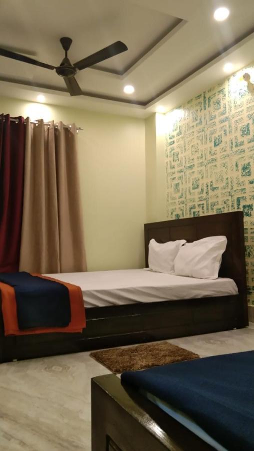 Dubby Indian Hotel Inn ! Puri Bagian luar foto