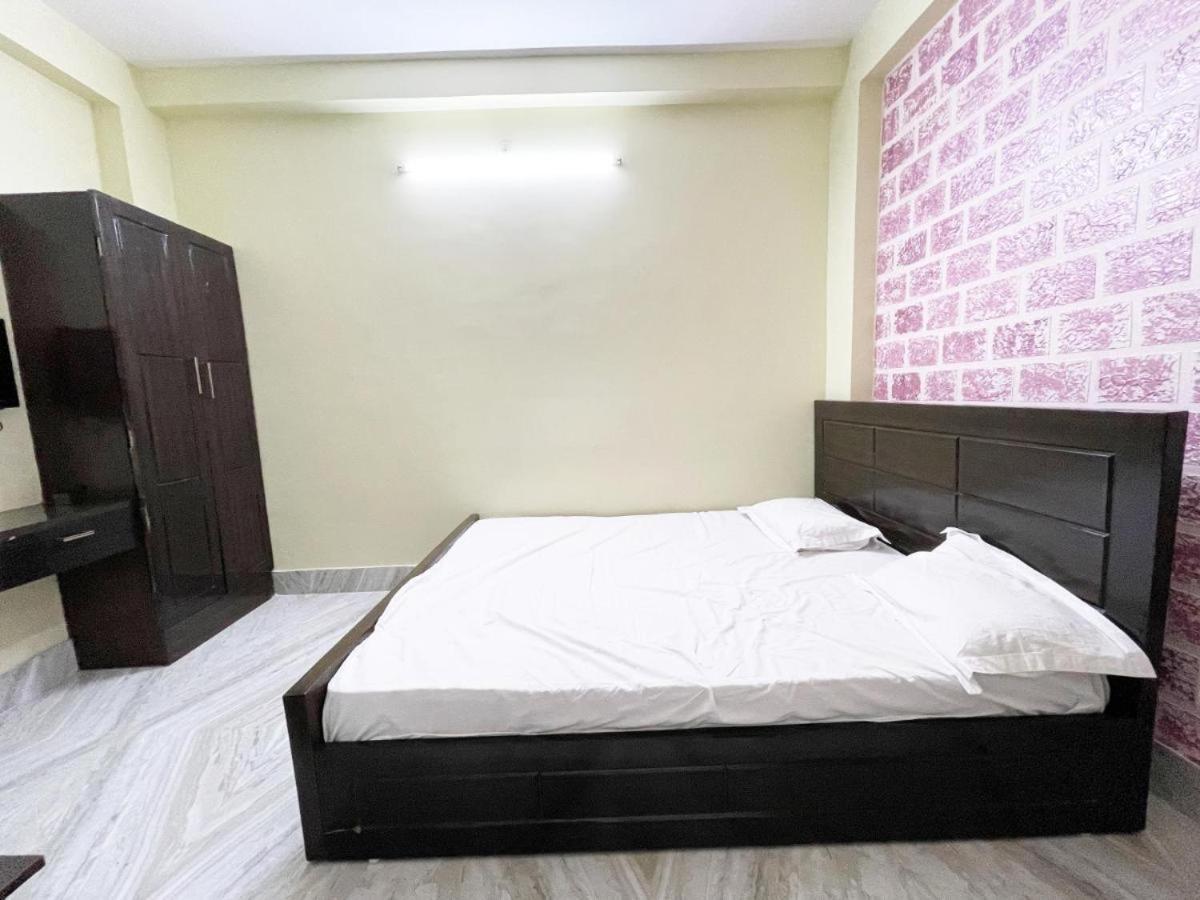 Dubby Indian Hotel Inn ! Puri Bagian luar foto