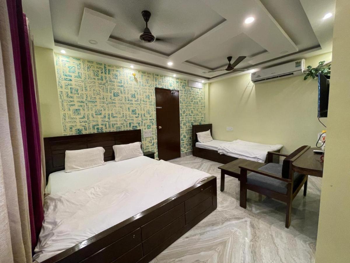 Dubby Indian Hotel Inn ! Puri Bagian luar foto